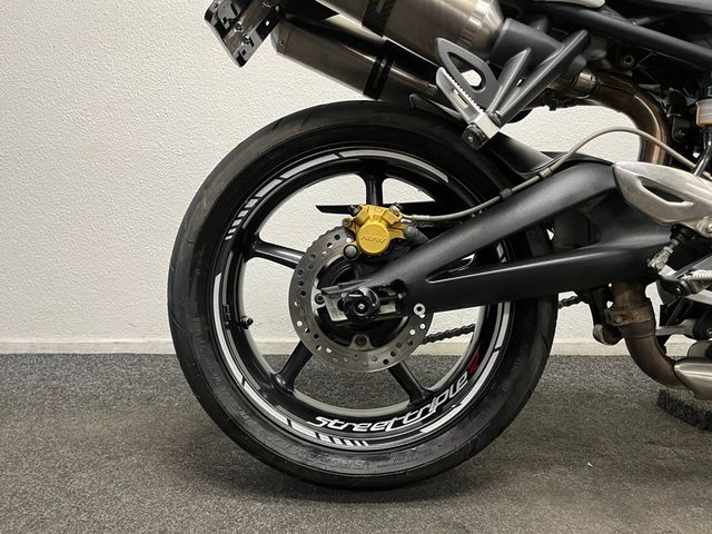 triumph - street-triple