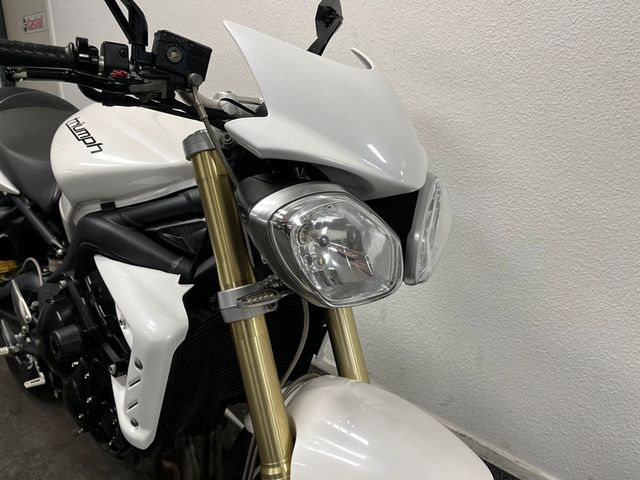 triumph - street-triple