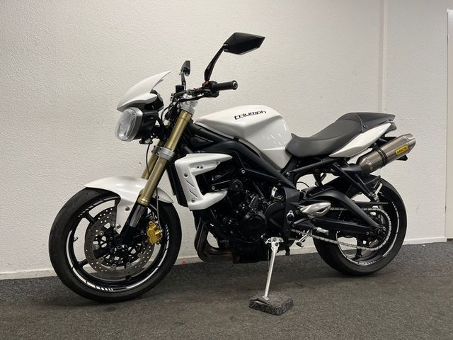 triumph - street-triple