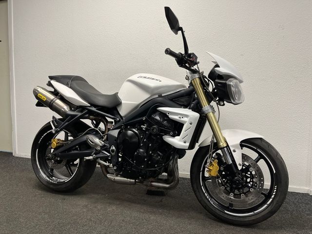 triumph - street-triple