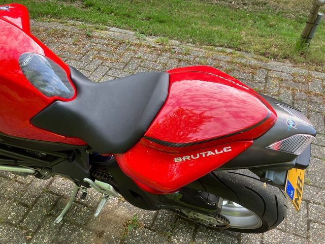 mv-agusta - brutale-750-s
