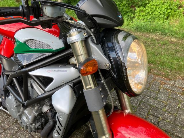 mv-agusta - brutale-750-s