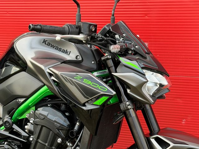 kawasaki - z900
