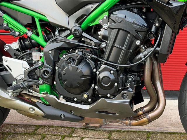 kawasaki - z900