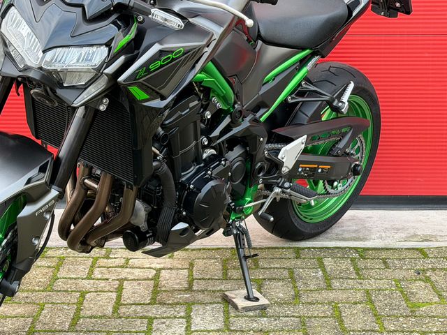 kawasaki - z900