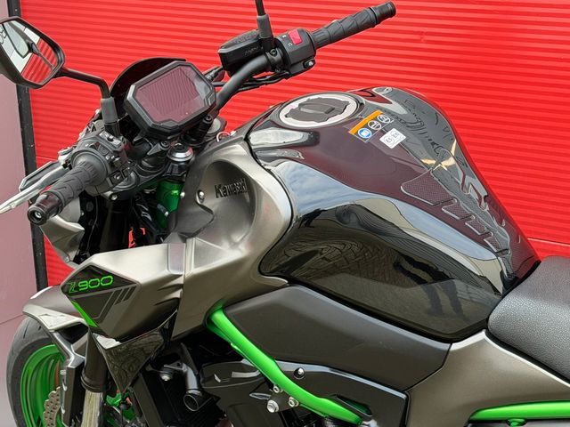kawasaki - z900