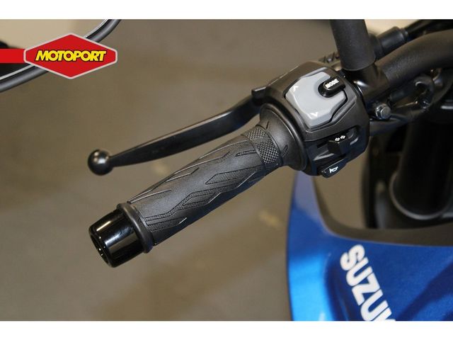 suzuki - gsx-8s