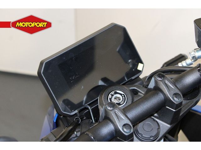 suzuki - gsx-8s