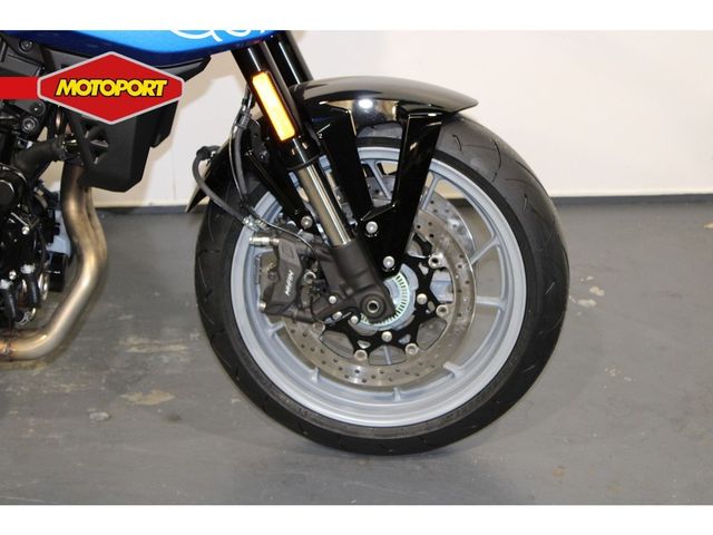 suzuki - gsx-8s