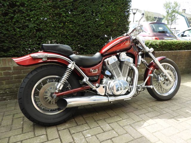 suzuki - vs-1400-intruder