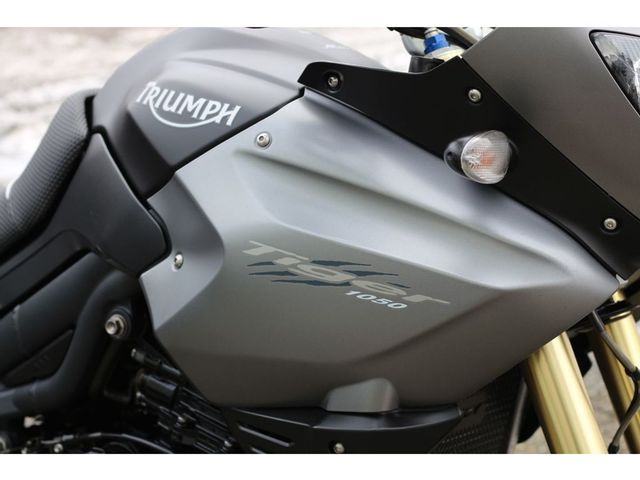 triumph - tiger-1050-abs