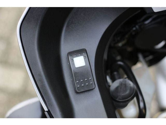 triumph - tiger-1050-abs