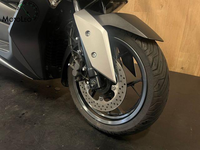 yamaha - x-max-300