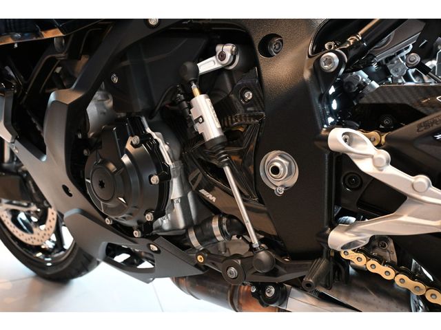 bmw - s-1000-rr