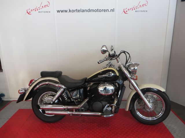 honda - vt-750-c2-shadow-ace