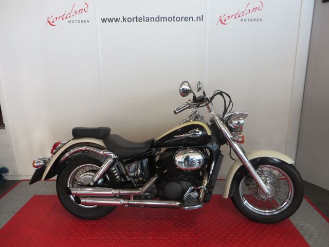 honda - vt-750-c2-shadow-ace