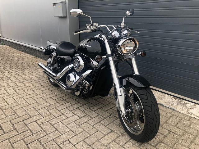 suzuki - vz-1600-marauder