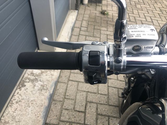suzuki - vz-1600-marauder