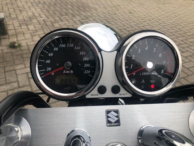 suzuki - vz-1600-marauder