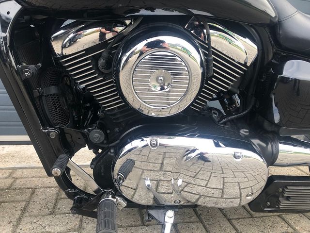 suzuki - vz-1600-marauder