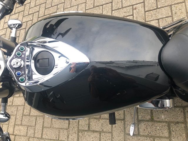 suzuki - vz-1600-marauder