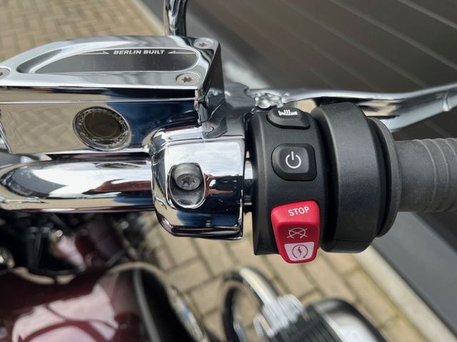 bmw - r-18