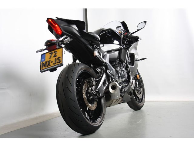 yamaha - r7