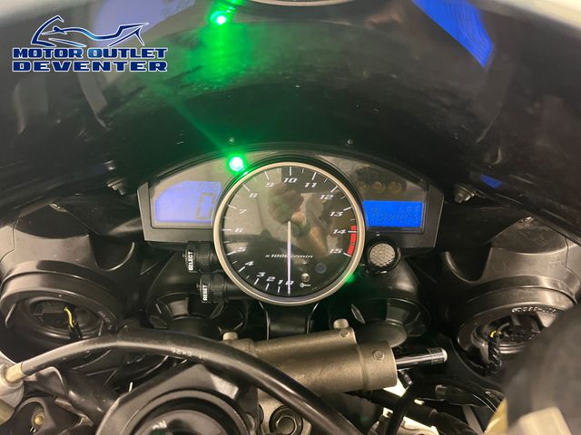yamaha - yzf-r1