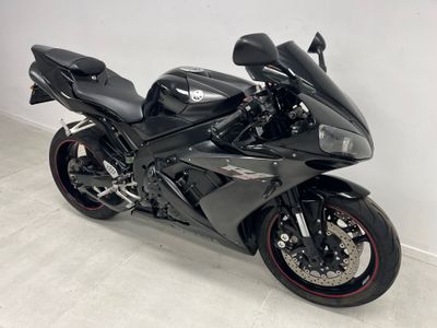YAMAHA YZF R1 – foto 3