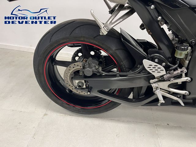 yamaha - yzf-r1