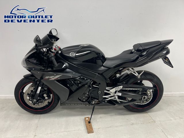 yamaha - yzf-r1