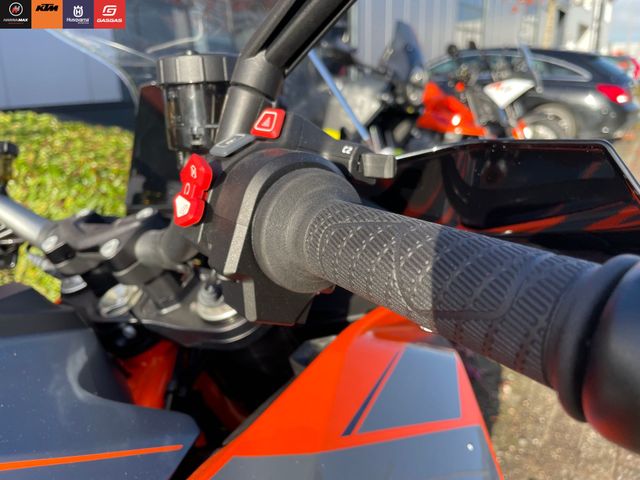 ktm - 1290-super-duke-gt