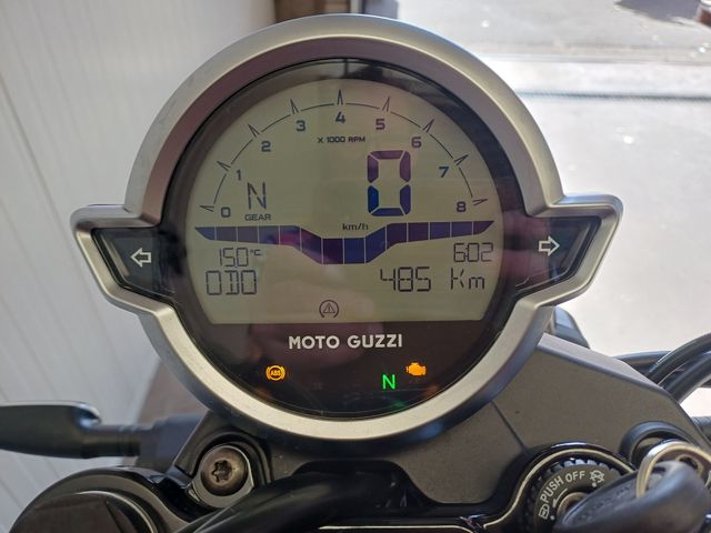 moto-guzzi - v-7