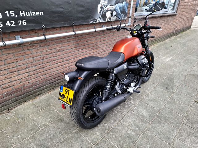 moto-guzzi - v-7-stone-850