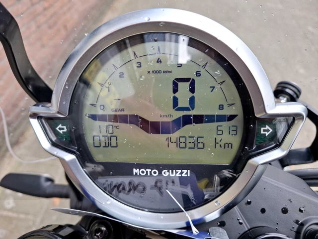 moto-guzzi - v-7-stone-850