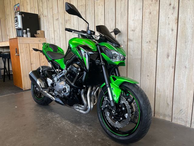 kawasaki - z900