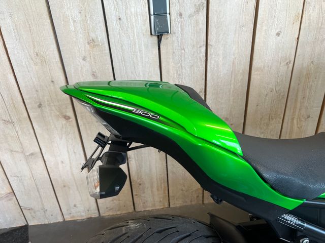 kawasaki - z900