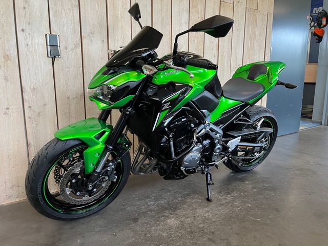 kawasaki - z900