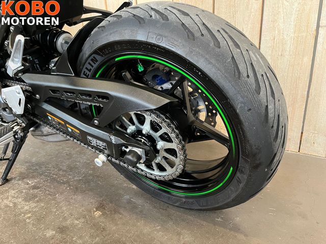 kawasaki - z900