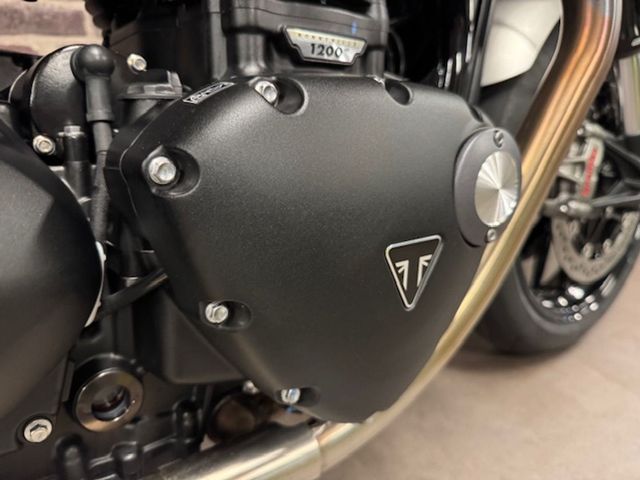 triumph - speed-twin-1200