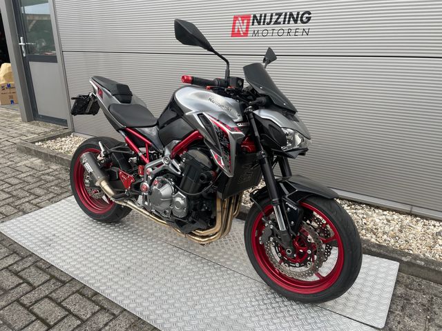kawasaki - z900
