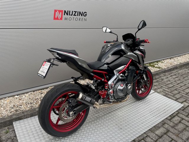 kawasaki - z900