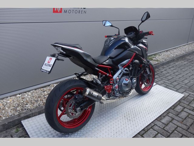 kawasaki - z900
