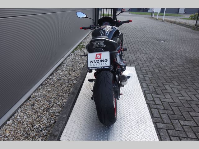 kawasaki - z900