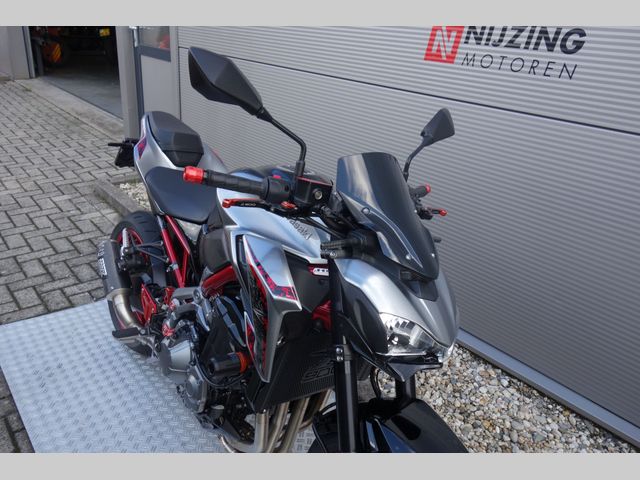 kawasaki - z900