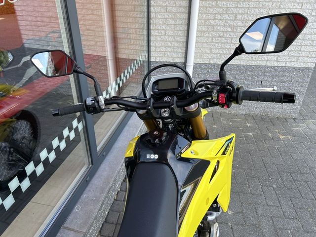 suzuki - dr-z-4-s