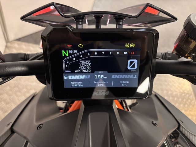 ktm - 1290-super-duke-r