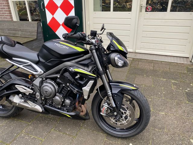 triumph - street-triple-rs