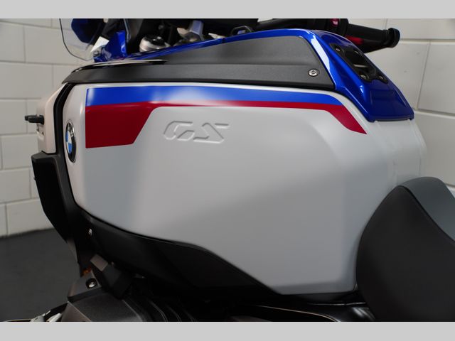 bmw - r-1300-gs-adventure-trophy