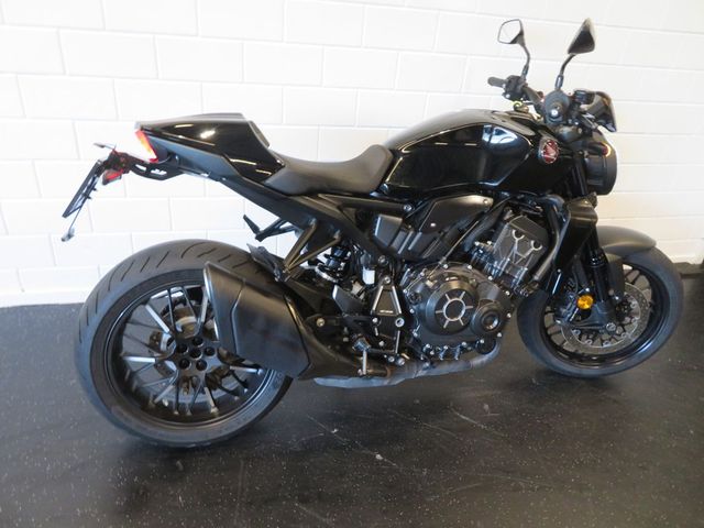 honda - cb-1000-r-black-edition